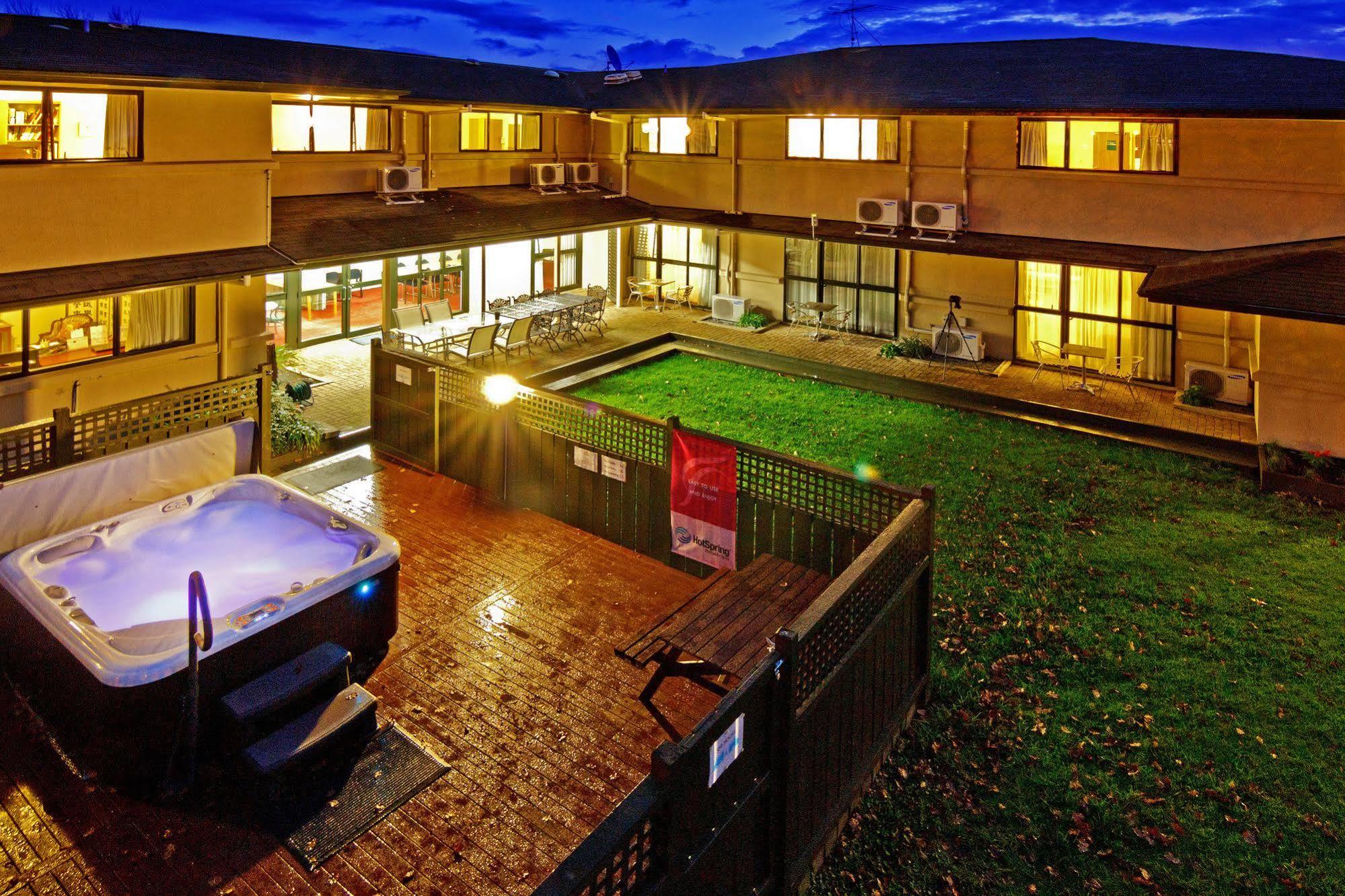Albany Oak Motel Auckland Bagian luar foto