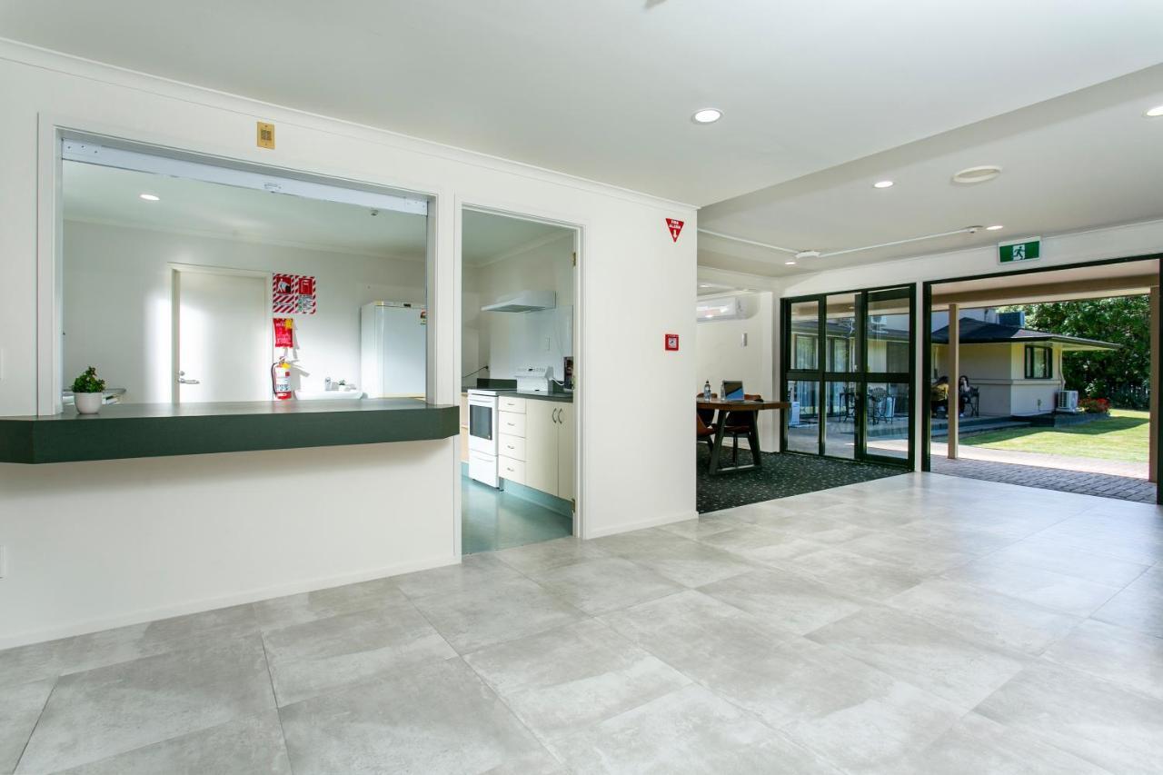 Albany Oak Motel Auckland Bagian luar foto